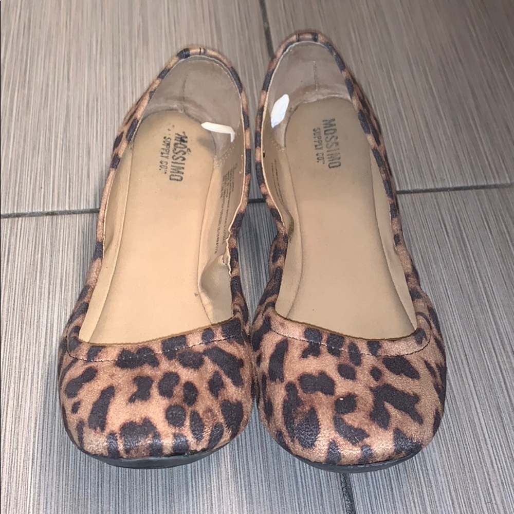 Leopard print flats